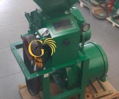 SMALL  ROLLER MILL 5HP MOTOR